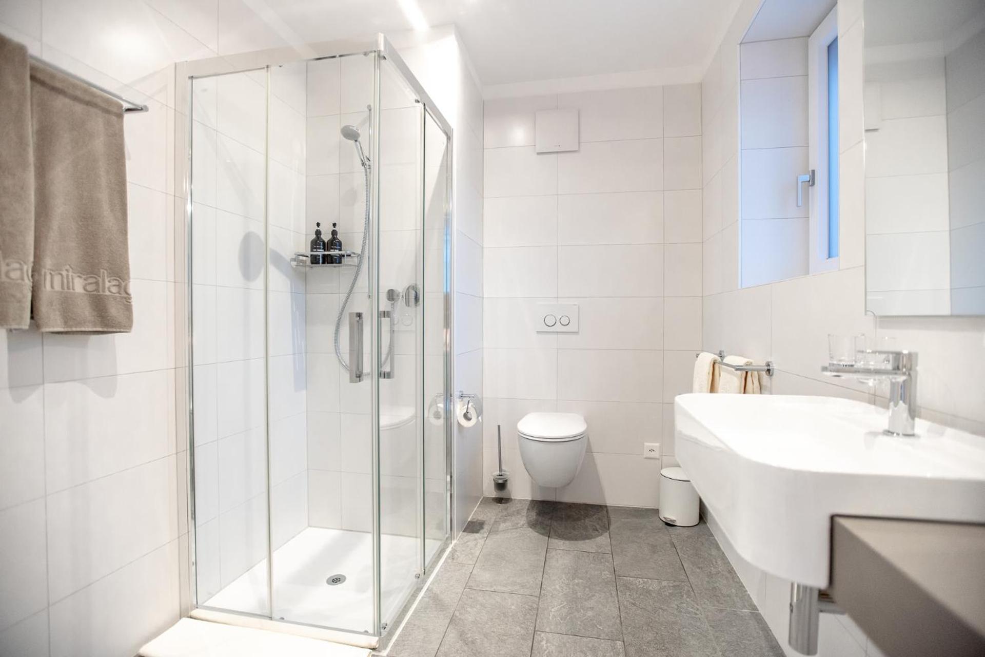 Miralago Locarno Easy Rooms Muralto Екстер'єр фото